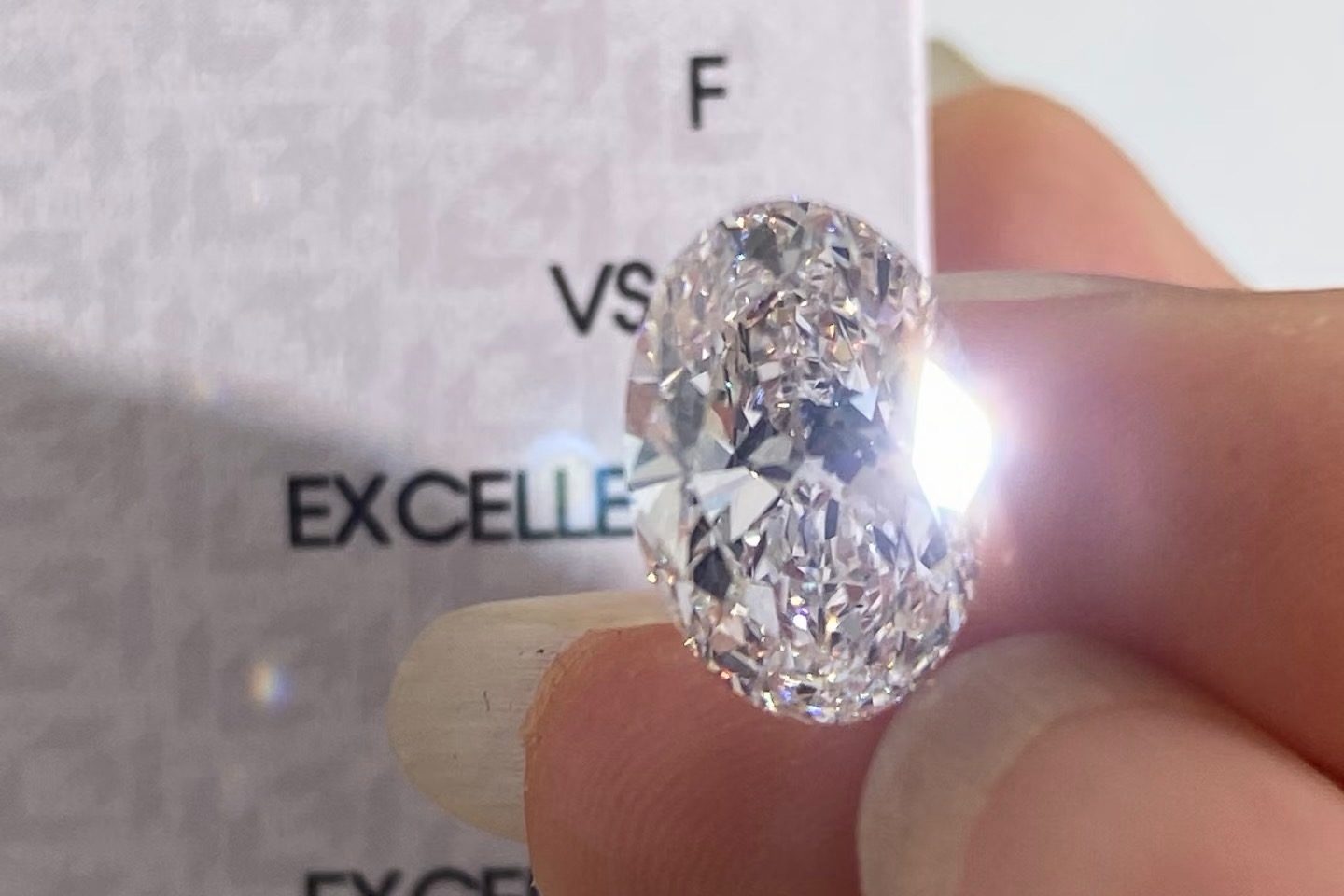 Lab-Grown vs Natural Diamonds: Everything to Know Before You Buy