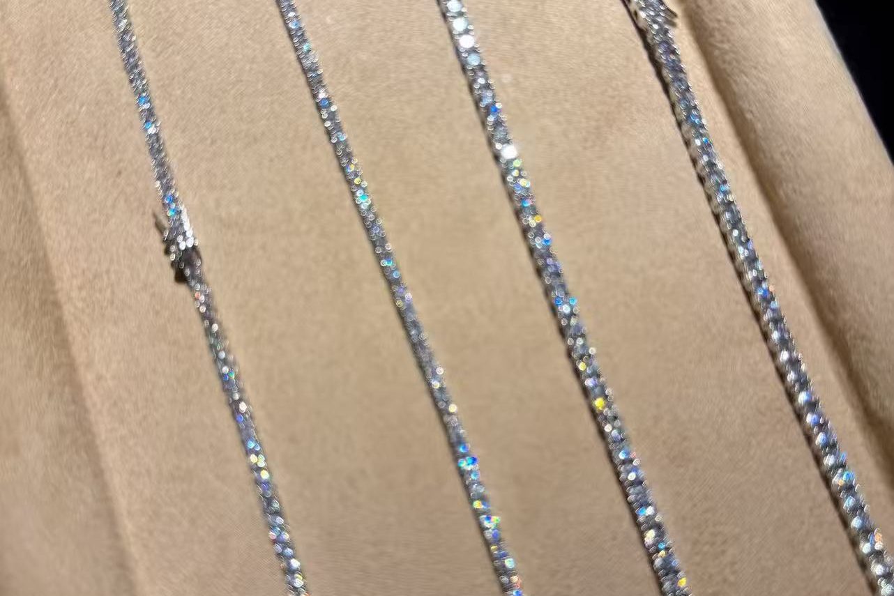 Tennis Bracelets: What to Look For Before You Spend